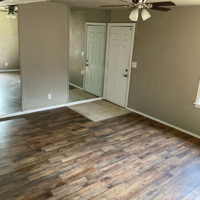 Photo - Craftsman cottage style home for rent