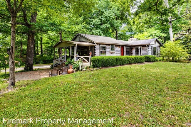 Building Photo - 3 br, 3 bath House - 2972 Old Greenbrier Pike