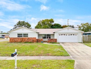 Building Photo - 905 Lisa Dr