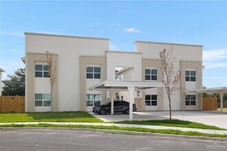 Building Photo - 3841 N Mezcal Dr