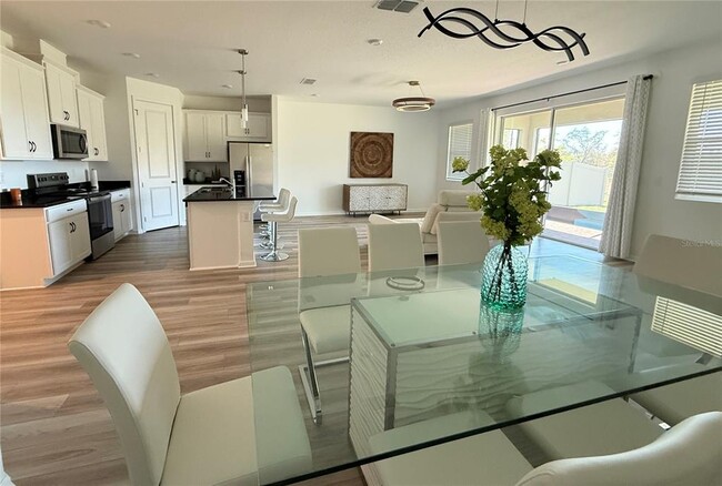 Foto del edificio - 2729 Sweet Acacia Dr