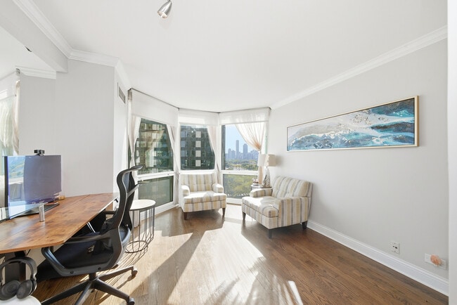 Building Photo - 195 N Harbor Dr