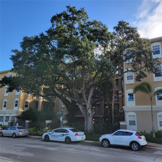 Building Photo - 1268 11th St