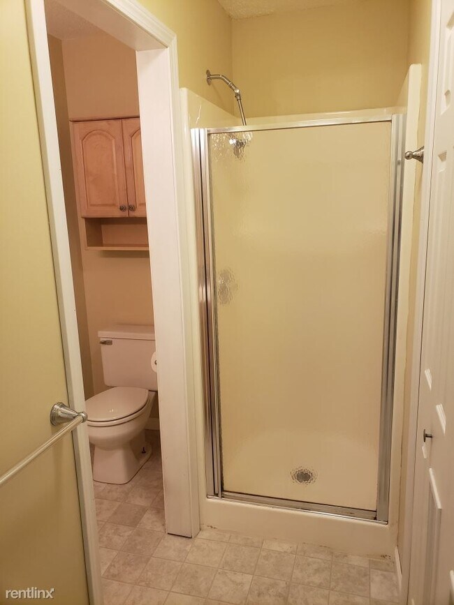 Building Photo - 2 br, 1.5 bath House - 8212 Shields Dr
