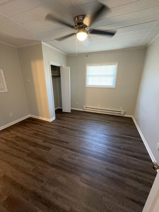 Building Photo - Brainerd 1 Bedroom 1 Bathroom Unit!