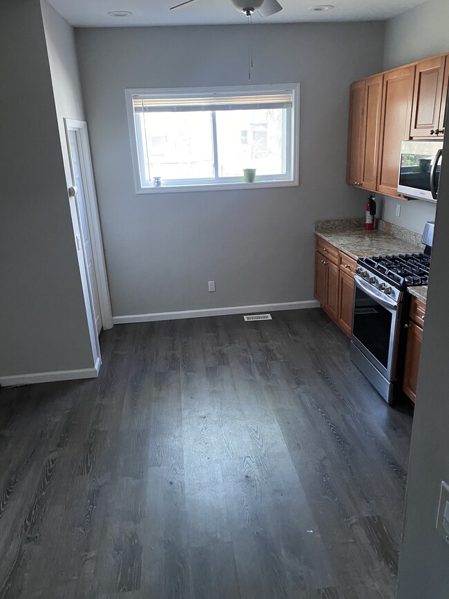 Spacious and new - 31 Homestead Park