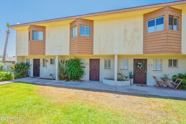 Foto del edificio - 6040 N 15th St