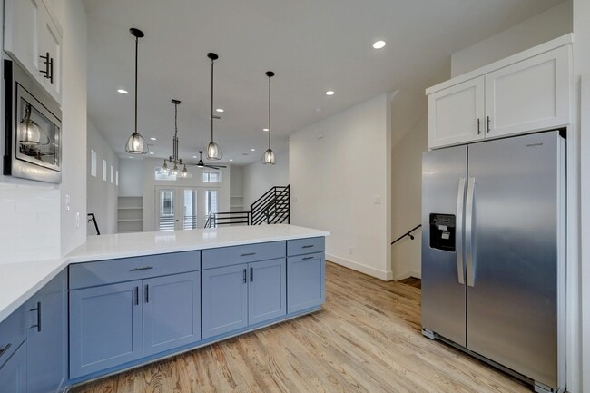 Foto del edificio - 1535 W 24th St