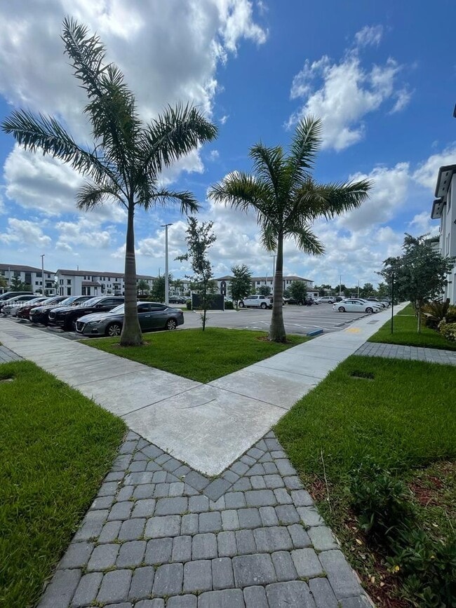 Building Photo - 15650 SW 136th St