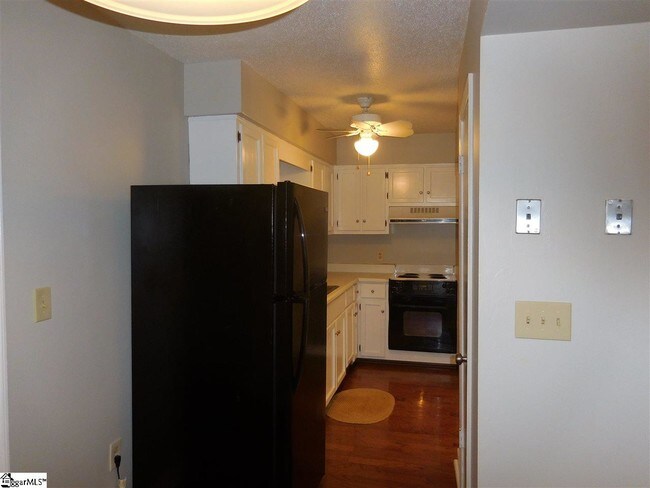 Building Photo - 119 Birch Grove