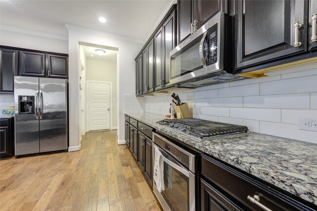 Foto del edificio - 24807 Pleasant Shores Ct