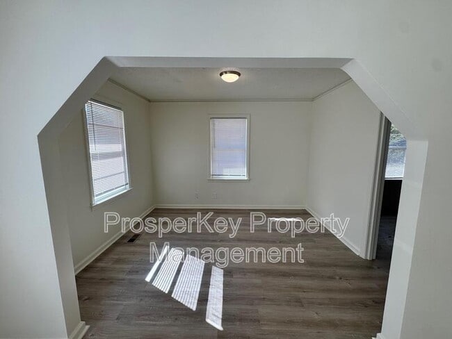 Foto del edificio - 4249 Lamore St