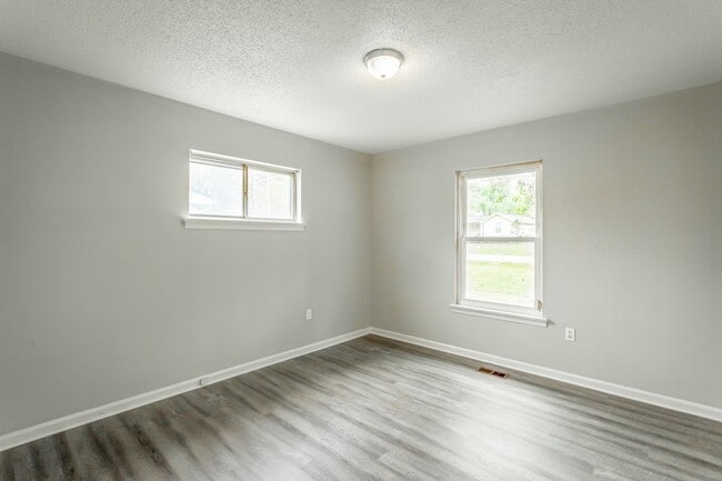 Building Photo - 3 bedroom 1 bath in East Brainerd