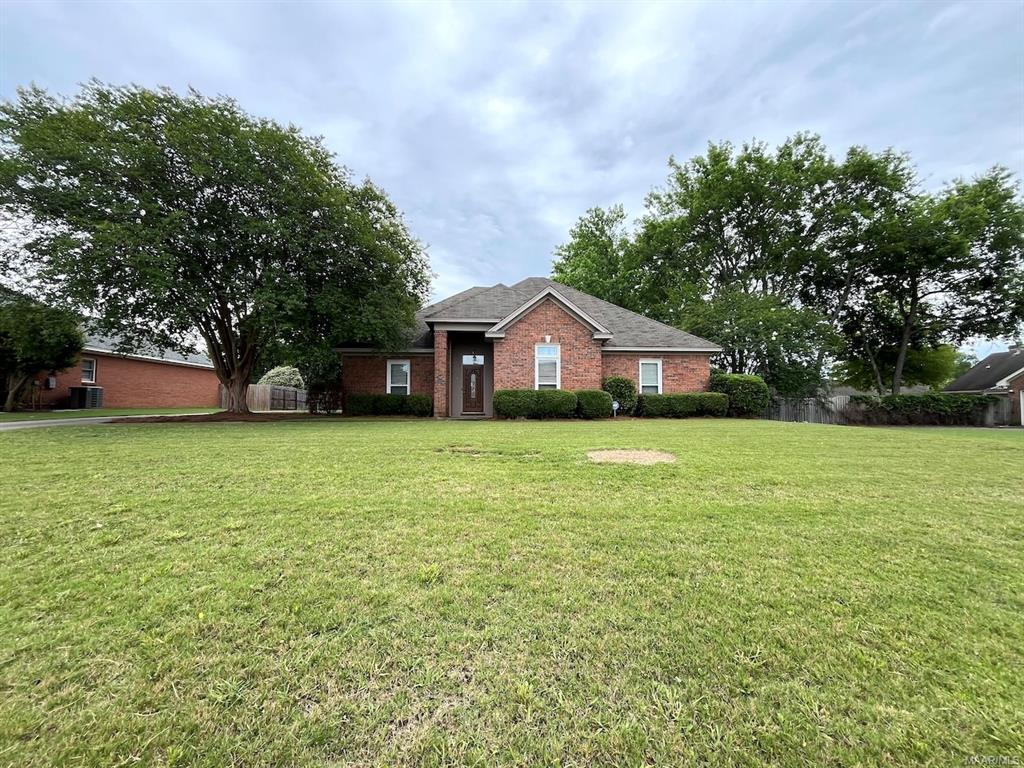 Foto principal - 8839 Sturbridge Dr