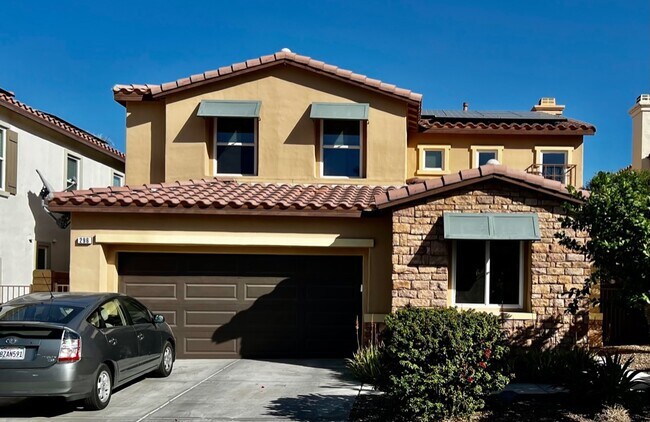 Large Tuscan style home - 296 Paseo Vista Cir