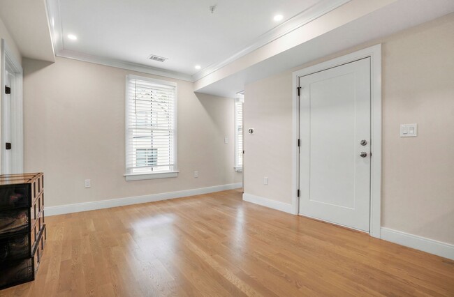 Foto del edificio - 32 Blaine St