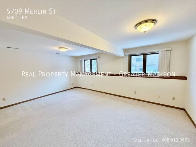 Building Photo - 5709 Merlin St