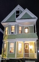 Building Photo - 11 Ingersoll Ave