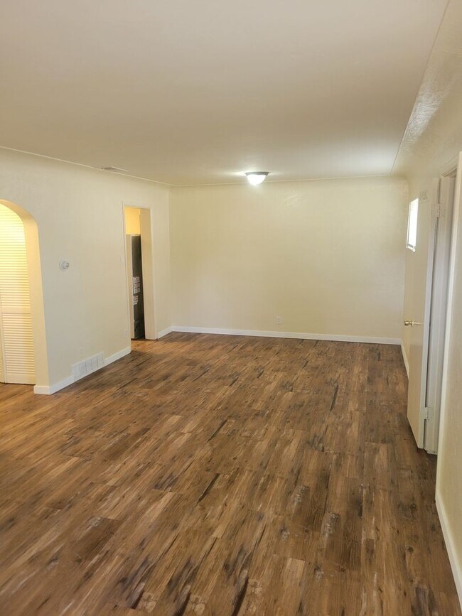 Foto del edificio - 9970 E Montview Blvd