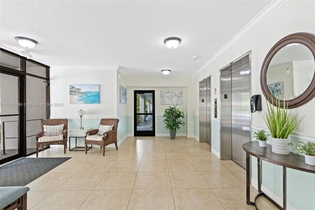 Foto del edificio - 802 Cypress Grove Ln