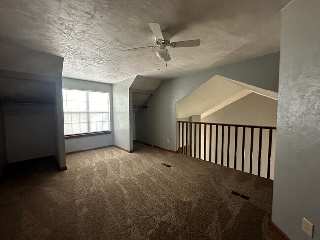 Building Photo - 2924 Woodrich Dr