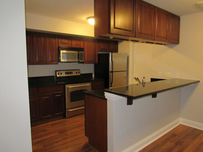 Building Photo - 35 Foxcroft Rd