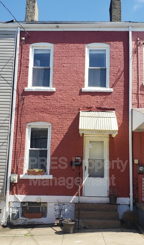 Primary Photo - 365 44th St