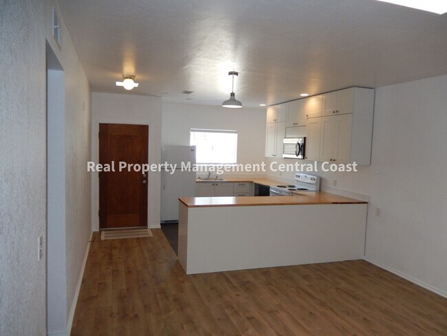 Foto del edificio - AVAILABLE JULY - Updated 3 Bedroom SLO Hom...