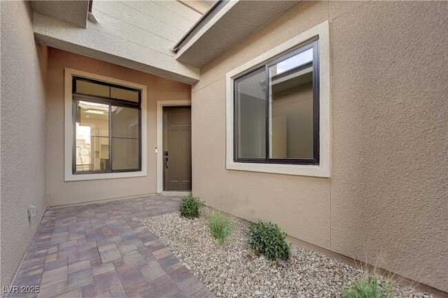 Building Photo - 11049 Concord Vly Dr