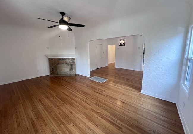 Building Photo - 4628 6th Ave