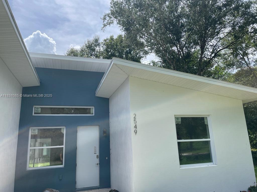 Foto principal - 2549 Odessa Rd