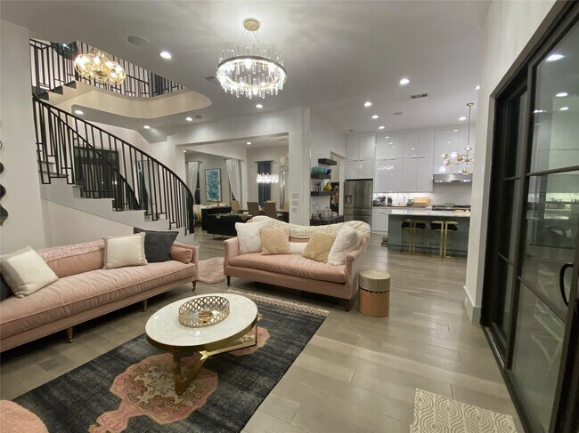 Foto del edificio - 4043 Tartan Ln