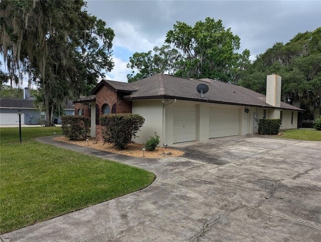 Building Photo - 8930 SE 17th Ct