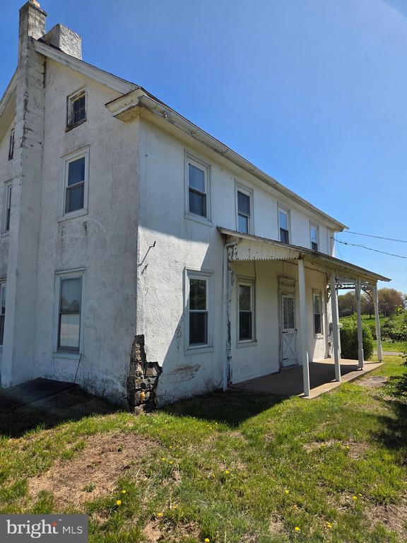 Building Photo - 225 Big Rd