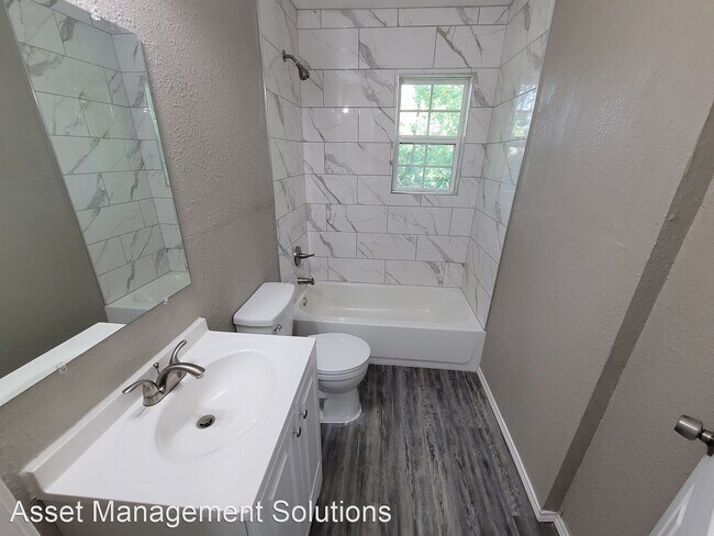 Foto del edificio - 4 br, 1 bath House - 3345 NE 12th Street