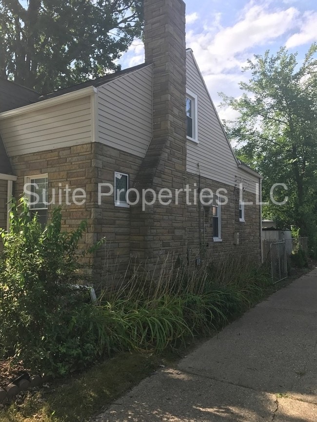 17100 Addison St, Southfield, MI 48075 House Rental in Southfield, MI