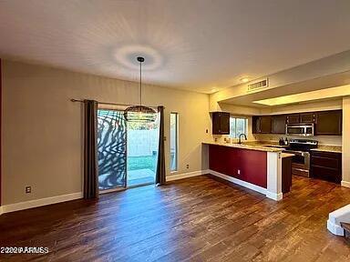 Foto del edificio - 10232 N 12th Ct