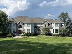 Building Photo - 104 Darren Dr