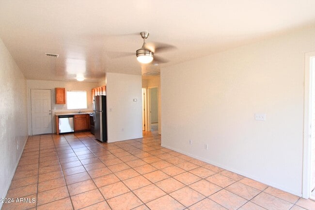 Building Photo - 9975 W Lynx Dr