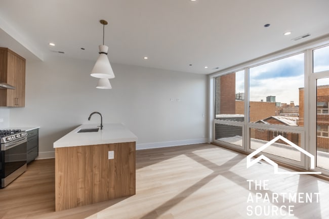 Foto del edificio - 1620 W Grand Ave