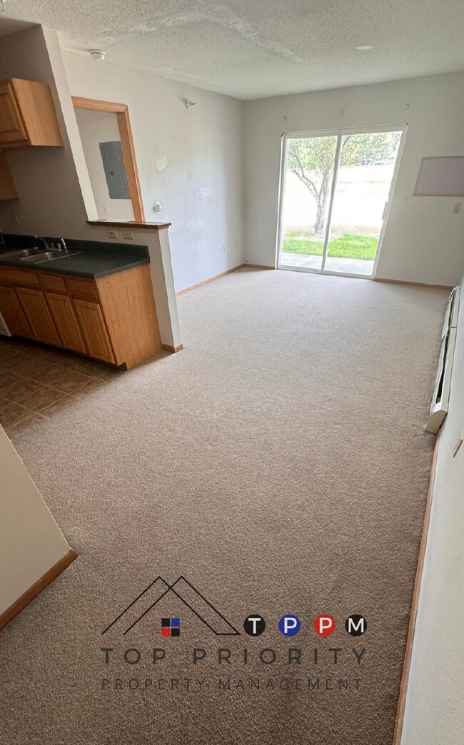 Foto del edificio - **FALL MOVE IN SPECIAL ** 1 Bedroom | 1 Ba...