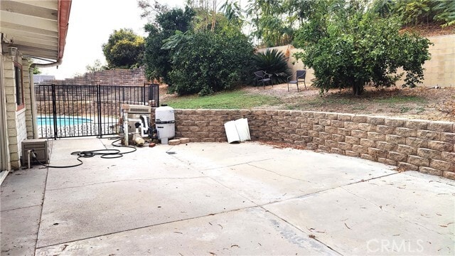 Foto del edificio - 2821 Greenleaf Dr