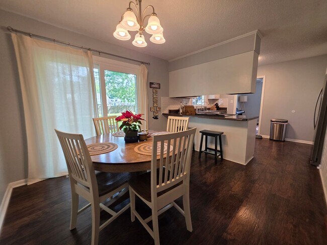 Building Photo - Sherwood Forest Gem | Spacious 3BR Home with Fenced Yard & Flex Room