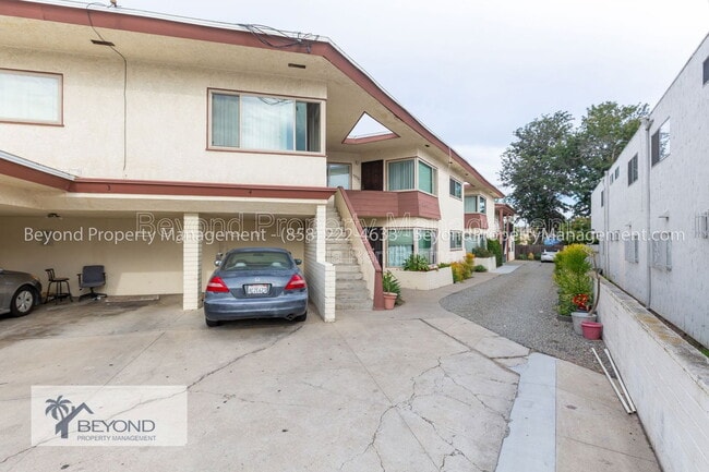 Foto del edificio - 4437.5 Menlo Ave