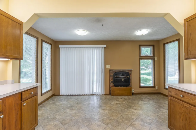 Foto del edificio - 105 Pleasantview St