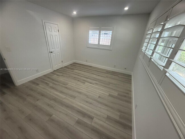Foto del edificio - 1115 SW 12th Ct