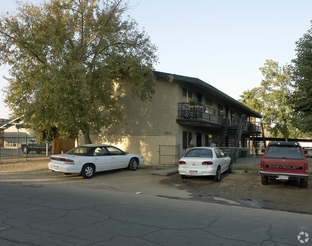 Building Photo - 2452 S 9th St