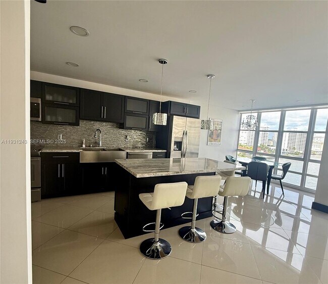 Foto del edificio - 2017 S Ocean Dr