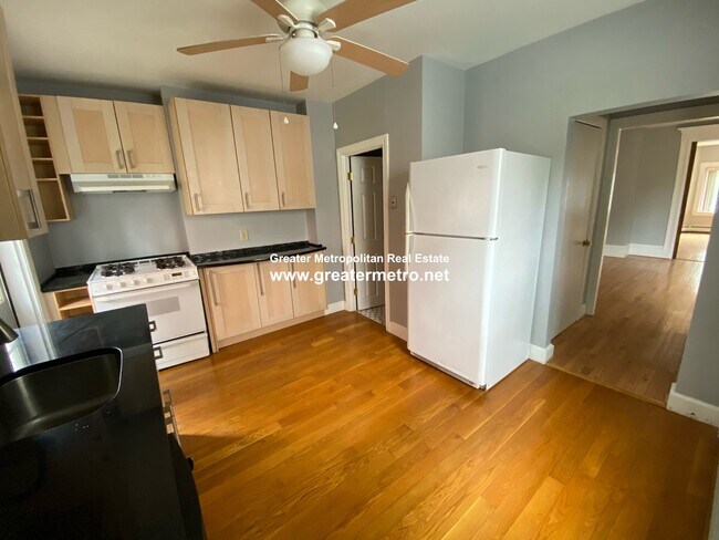 Foto del edificio - 532 E 4th St
