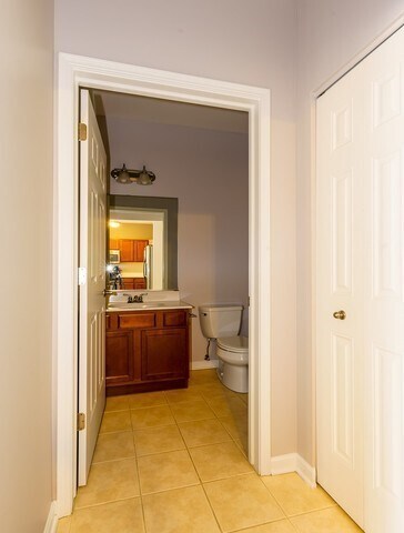 Foto del edificio - 935 Burlington Ave